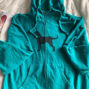 the black dog XL women’s hoodie